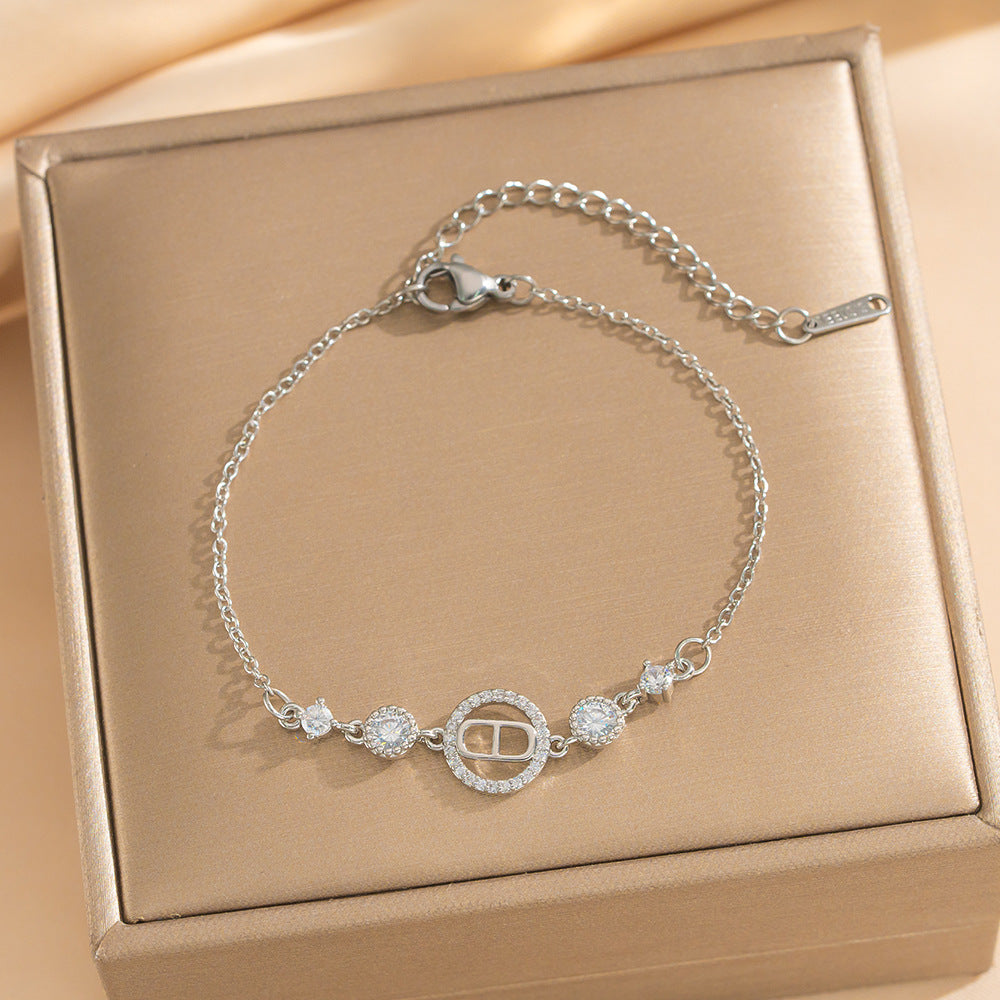 Minimalist Geometric Titanium Steel Bracelet for Women with Gold Plating and Letter C D Design