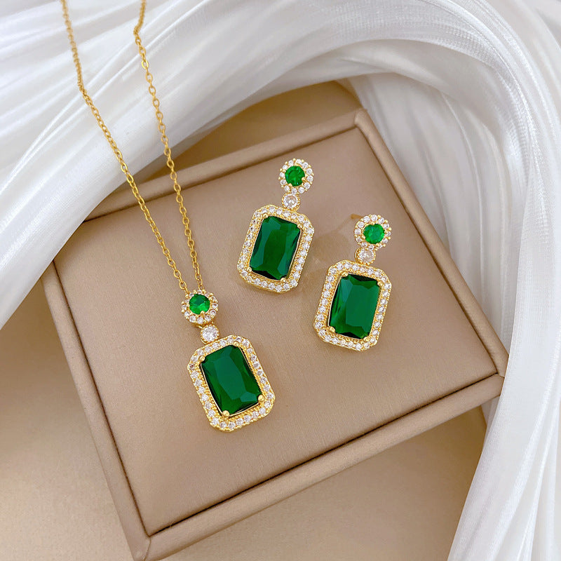 Sweet Elegant Geometric Micro-Inlaid Cubic Zirconia Plated Titanium Steel Necklace and Earring Set