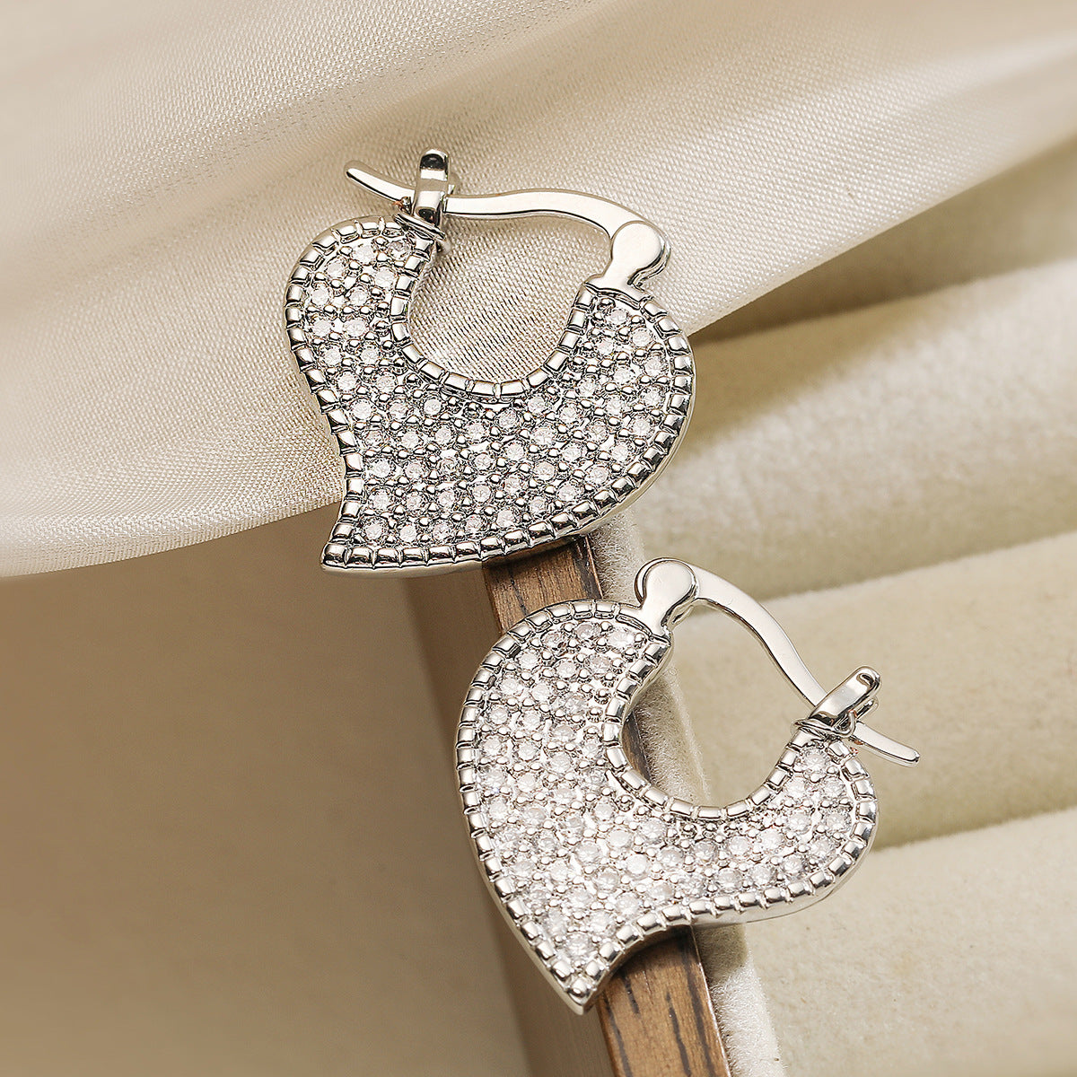 Elegant 18K Gold Plated Heart Cubic Zirconia Earrings for Women