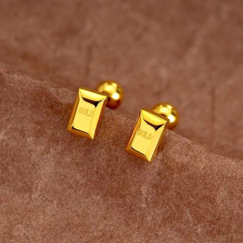 Collana da donna originale in acciaio al titanio placcato oro con design geometrico quadrato e catena ondulata