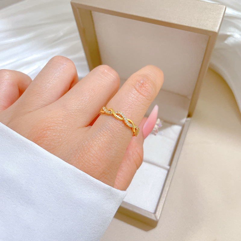 Anello in ottone a forma di corona in stile fumetto con intarsio in zircone da donna, anello alla moda minimalista e cool elettroplaccato