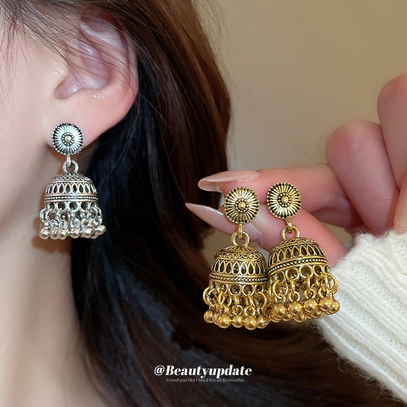 Pendientes colgantes geométricos grabados de estilo vintage para mujer con postes de plata de ley 925 y cuerpo de aleación de zinc