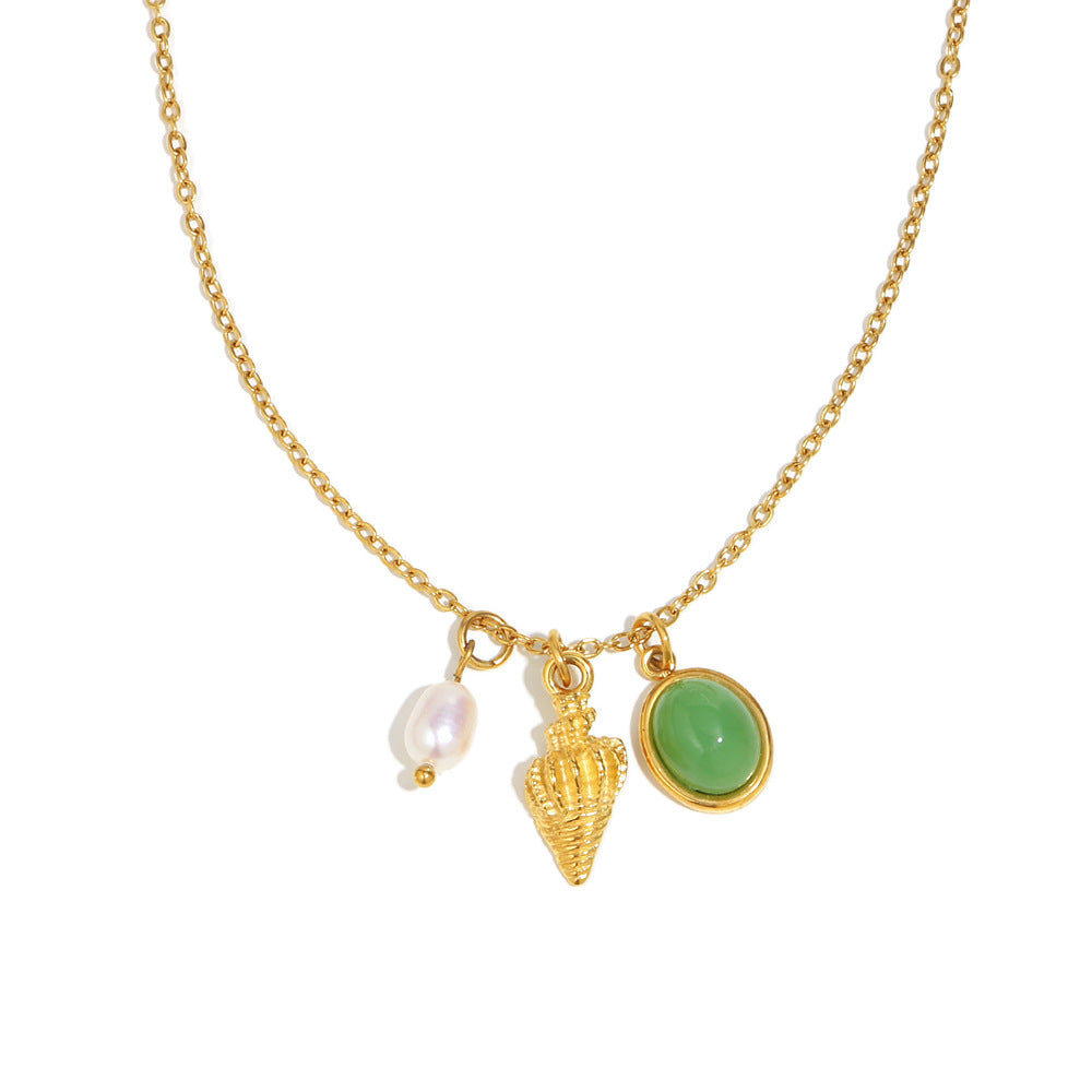 Collana con ciondolo a conchiglia minimalista in acciaio inossidabile placcato oro 18 carati da donna