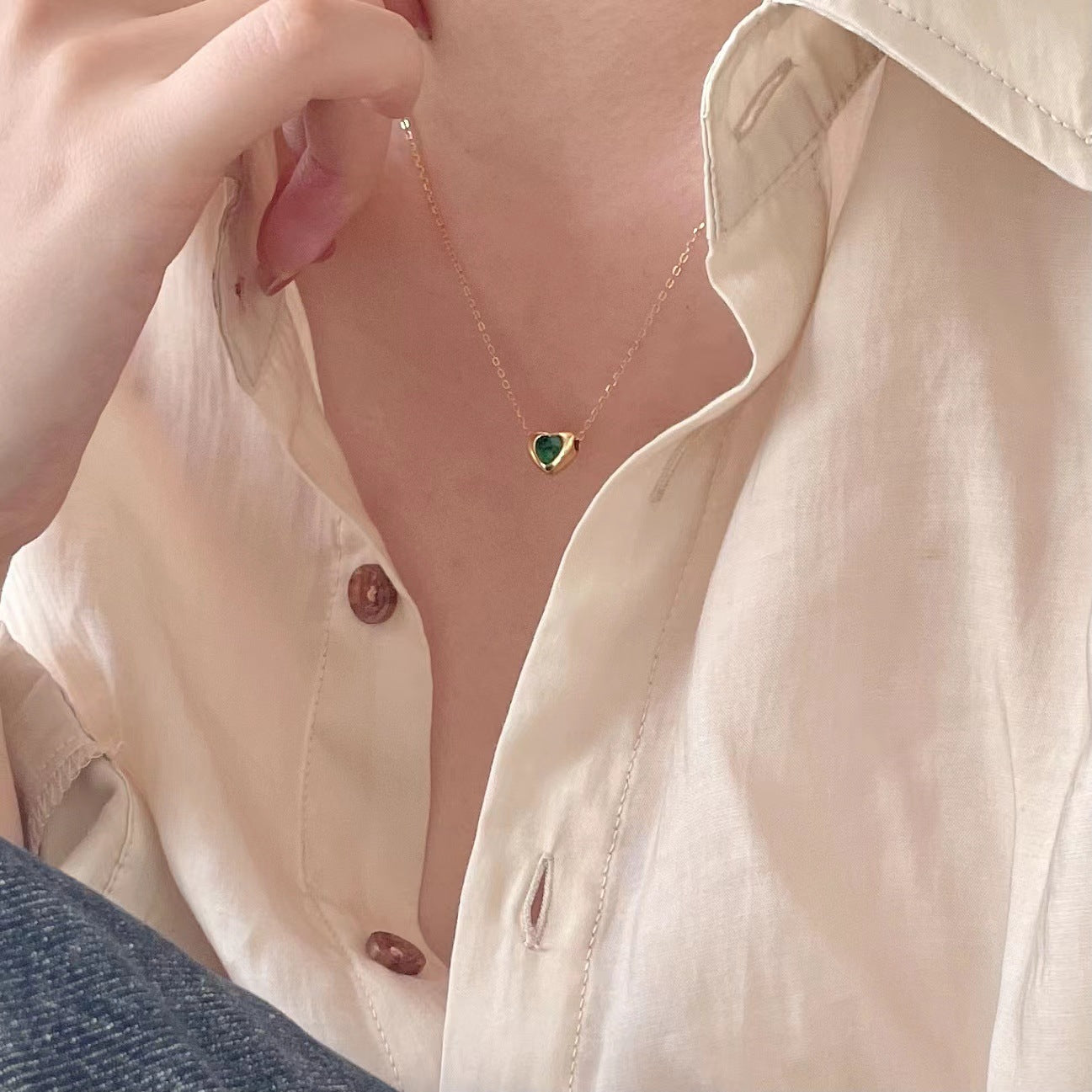 Minimalist Heart-Shaped 925 Sterling Silver Necklace with Green Rhinestone Inlay and Gold Plated Finish on Box Chain