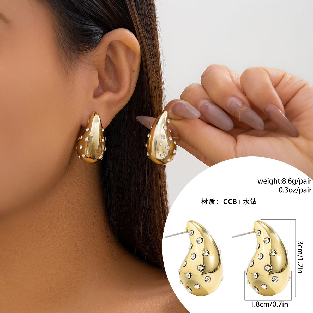 Punk Style Teardrop Shaped Pendant Necklace with Polished Metallic Finish and Snake Chain for Women