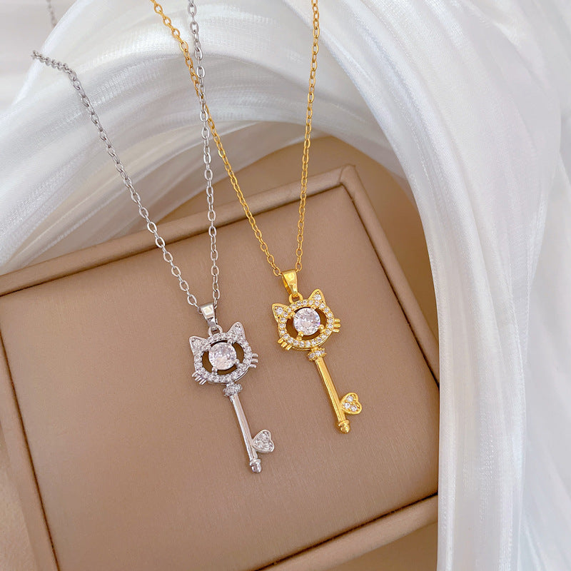 Collana con Pendente Geometrico in Acciaio al Titanio di Lusso con Strass e Catena a O Unisex