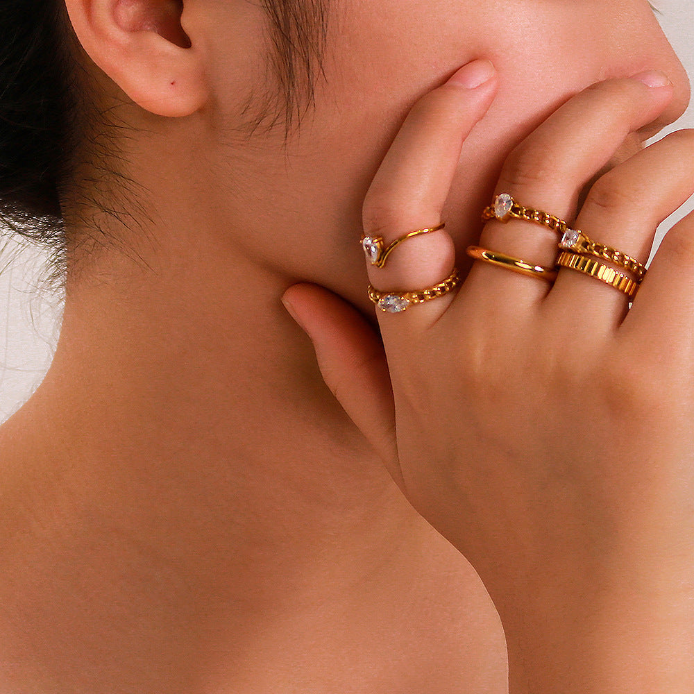 Minimalist Geometric Stainless Steel Ring with 18K Gold Plating and Zirconia for Women and Men