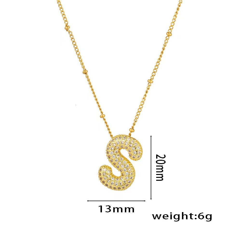 Collana con ciondolo a lettera in zirconi micro-pavé placcato oro 18 carati, catena di perline in acciaio inossidabile/acciaio al titanio, gioielli unisex alla moda per pendolari