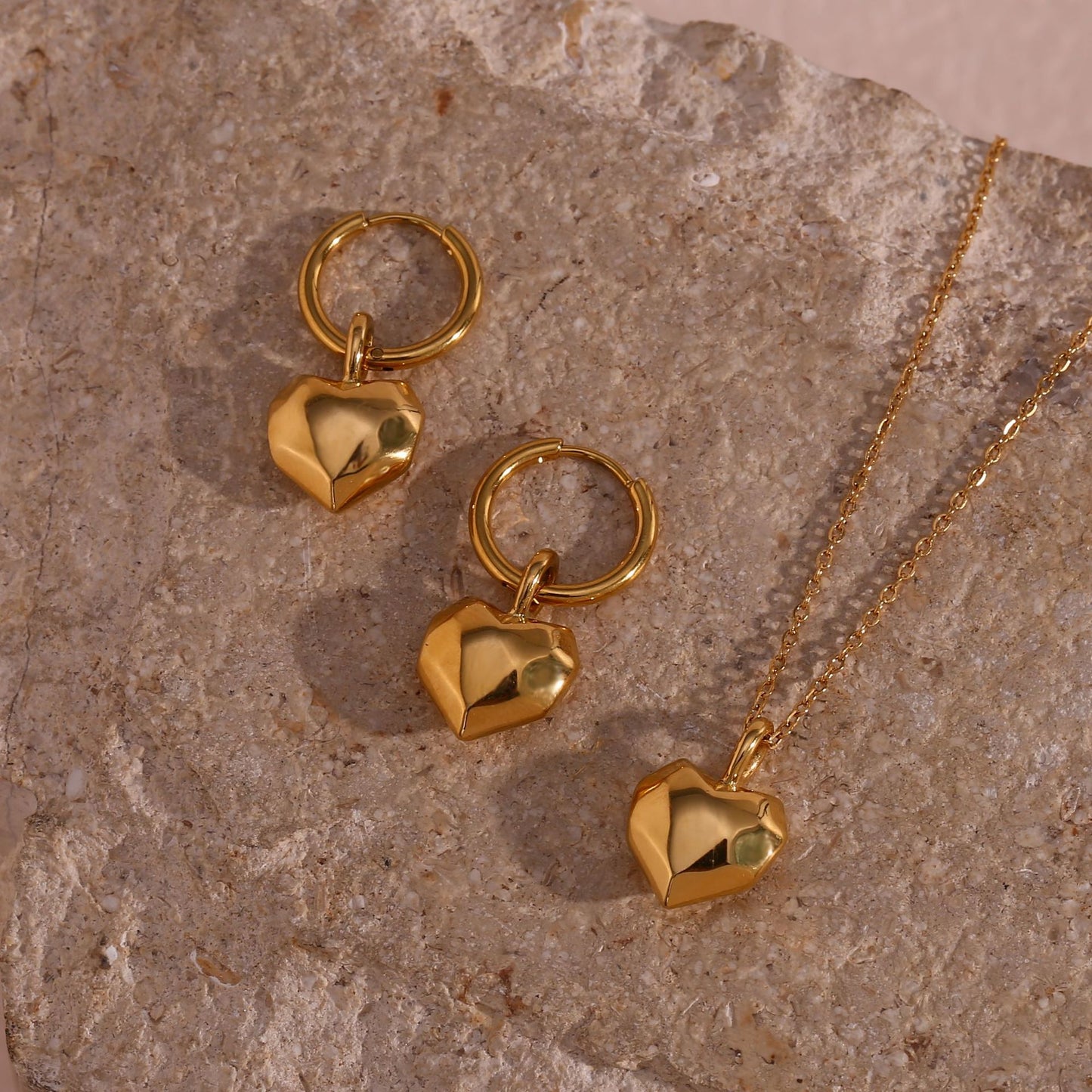 Collana con Pendente a Cuore Minimalista di Lusso in Acciaio Inossidabile con Finitura Placcata da Donna