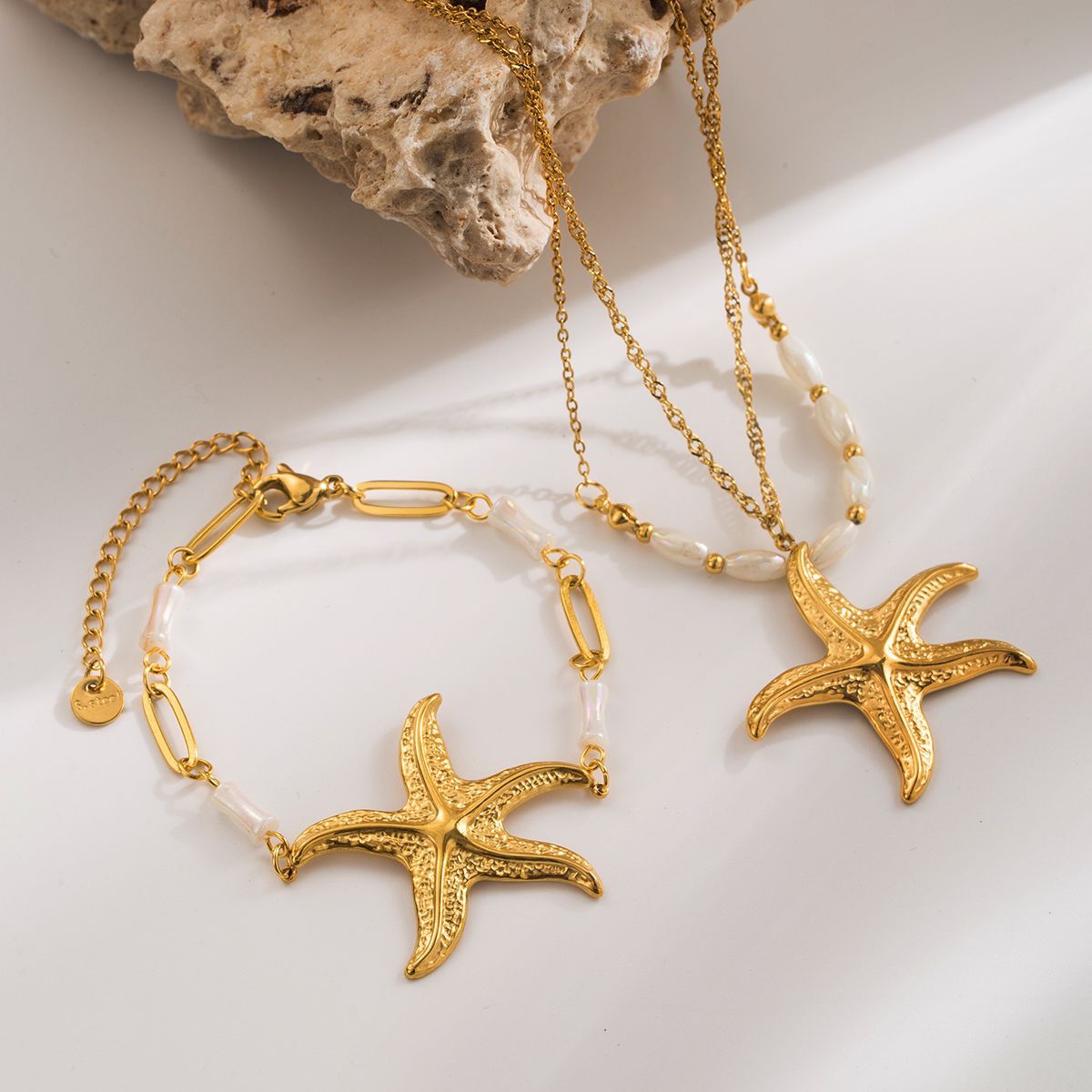 Collana con pendente a forma di stella marina vintage in acciaio inossidabile con catena a conchiglia da donna