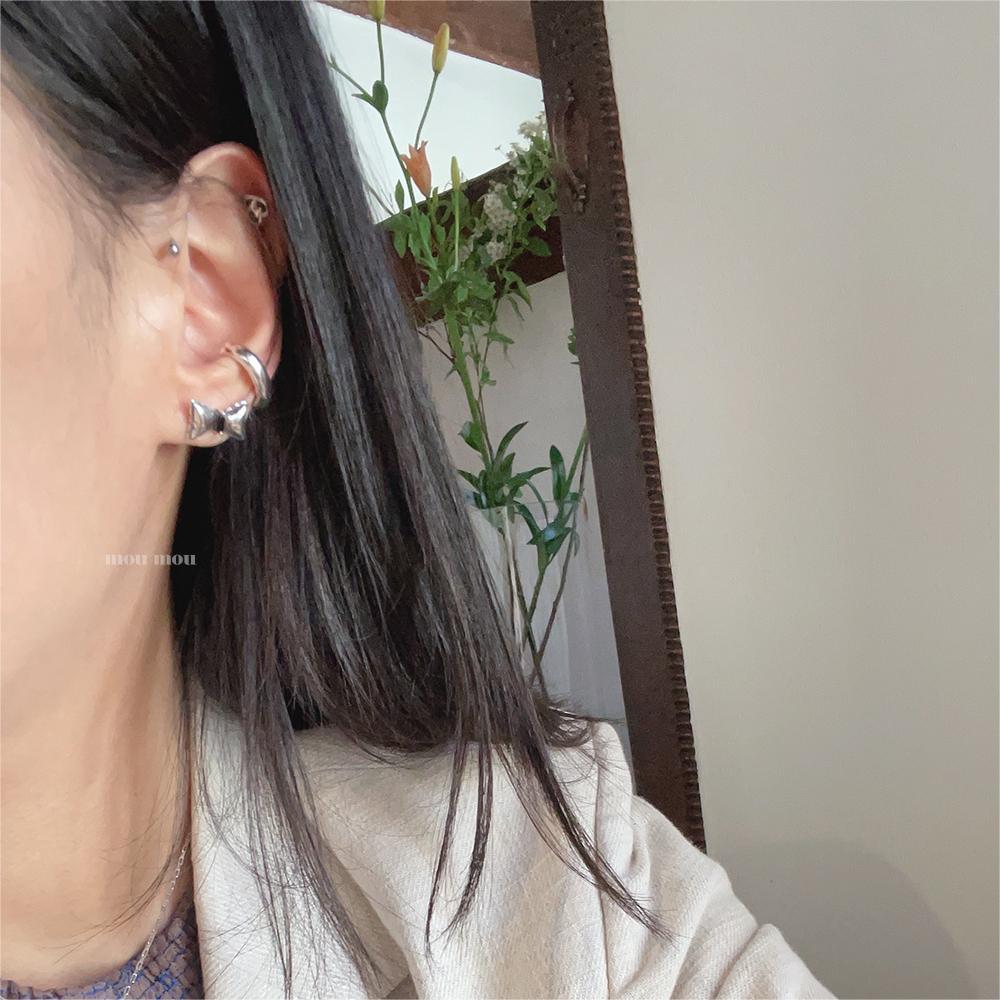 Minimalist Bow-Shaped 925 Sterling Silver Ear Studs with Rhinestone Inlay, Cold-Tone Aesthetic Jewelry