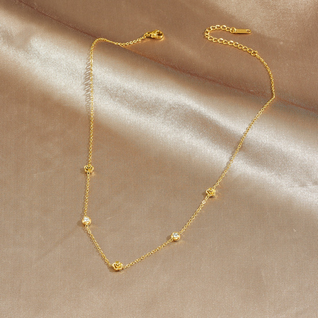 Minimalist Gold Plated Floral Rhinestone Stainless Steel Necklace for Women