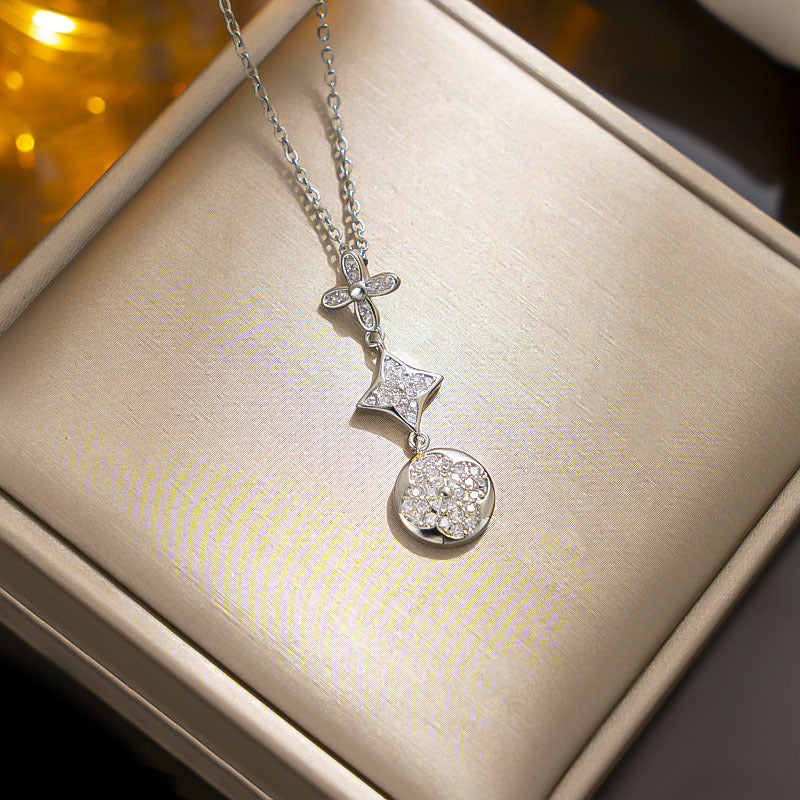 Minimalist Geometric Four-Leaf Clover Pendant Necklace for Women in Titanium Steel with Electroplated Finish