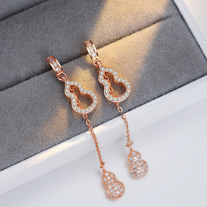 Elegant 925 Sterling Silver Post Micro-Inlaid Cubic Zirconia Gourd Tassel Drop Earrings for Women