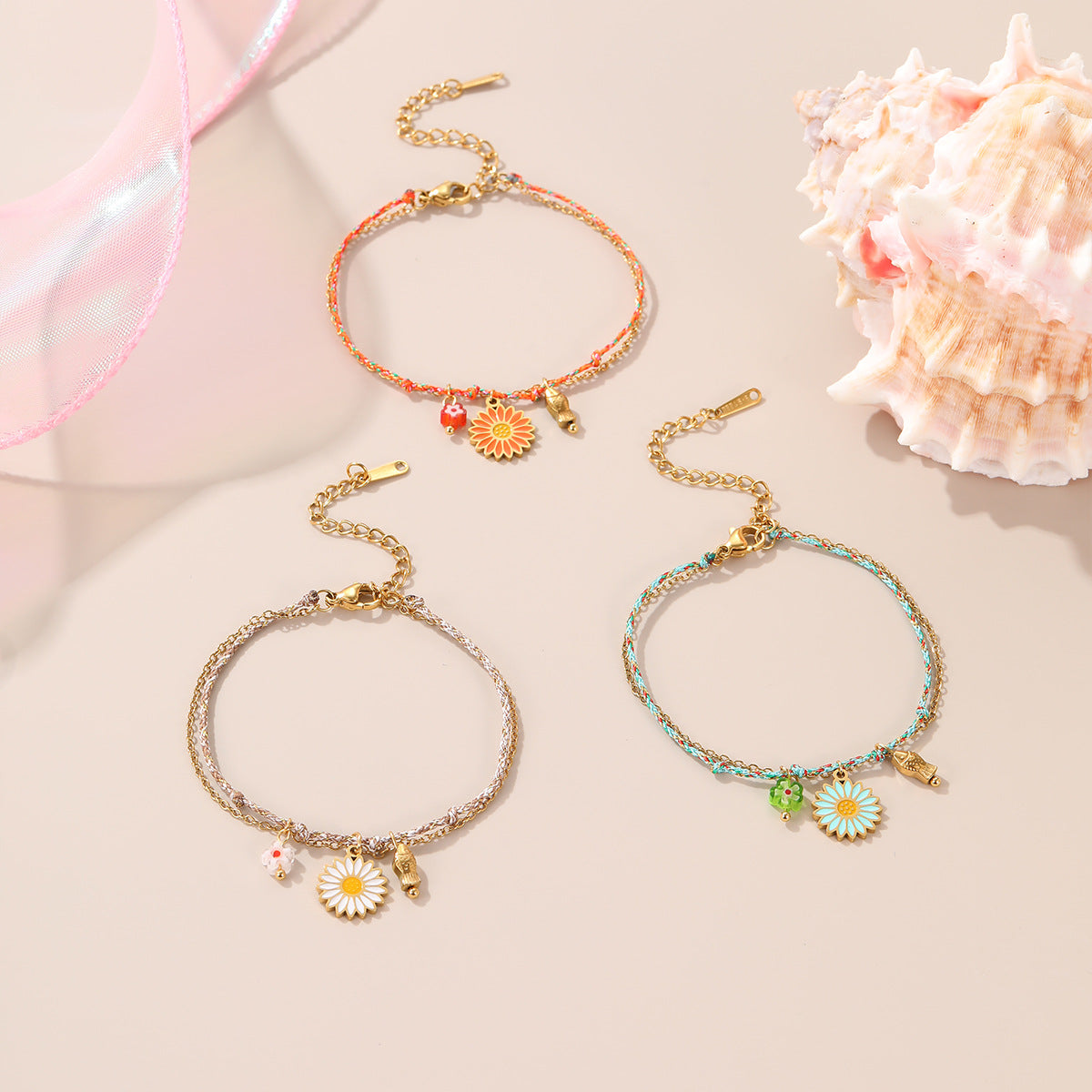 Fashionable Daisy Flower Shaped Stainless Steel Braided Bracelet for Women with Plating Finish