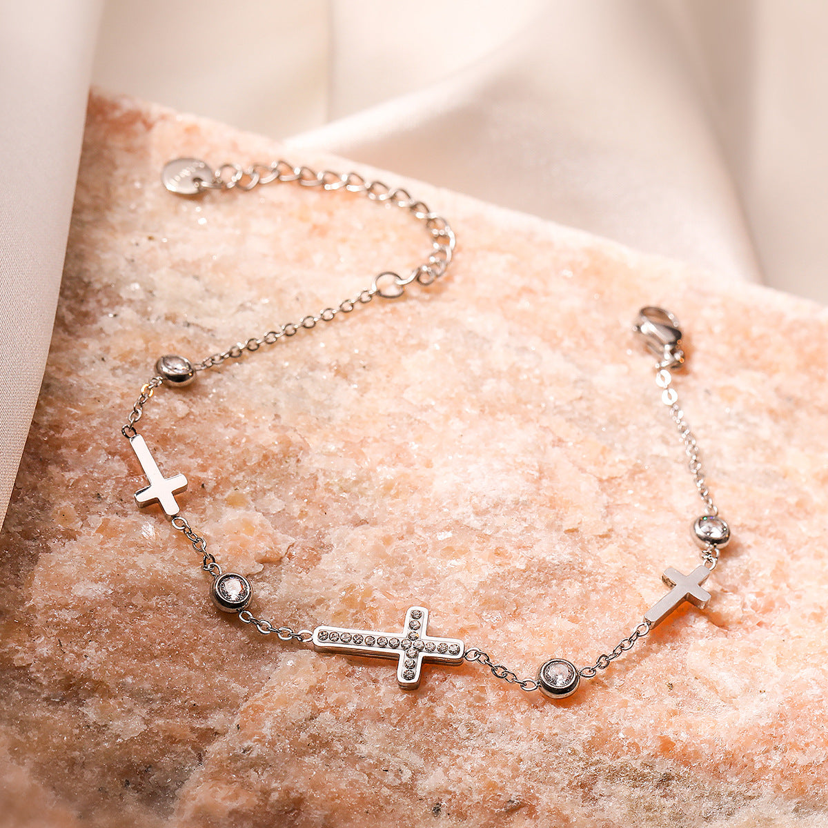 Minimalist Cross Pendant Stainless Steel Bracelet for Women with Gold Plating and Zircon Inlay