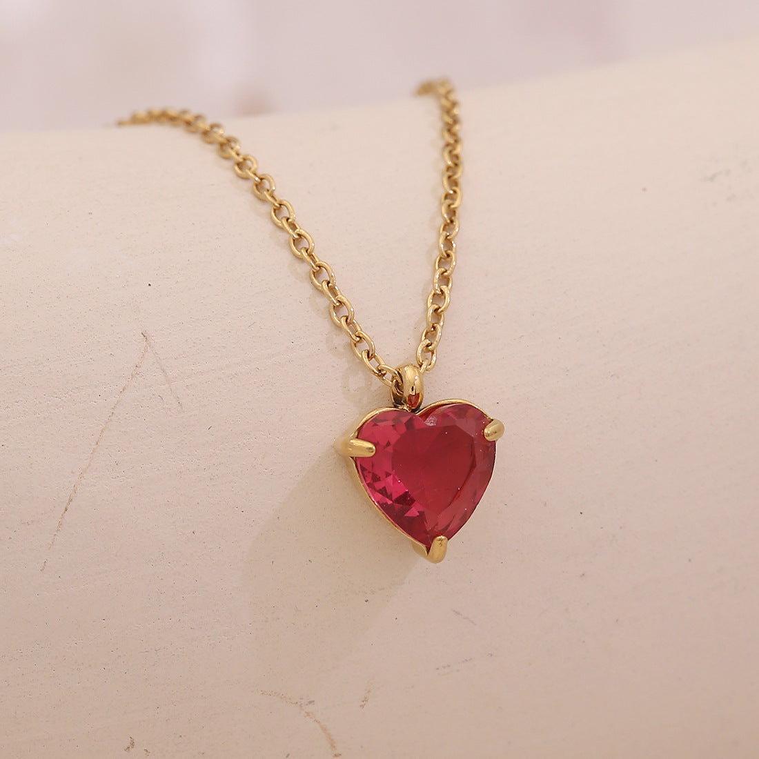 Collana con ciondolo a forma di cuore in acciaio inossidabile da donna, stile OL alla moda