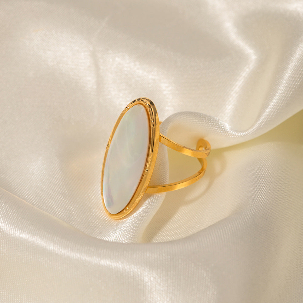 Anello da donna in acciaio inossidabile in stile INS con intarsi in conchiglia di abalone naturale placcato oro 18K