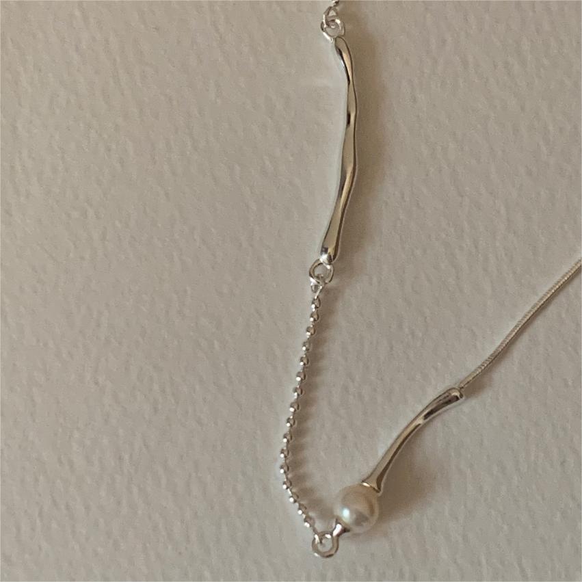 Minimalist Geometric Pearl Necklace in 925 Sterling Silver with Plated Finish on Snake Chain