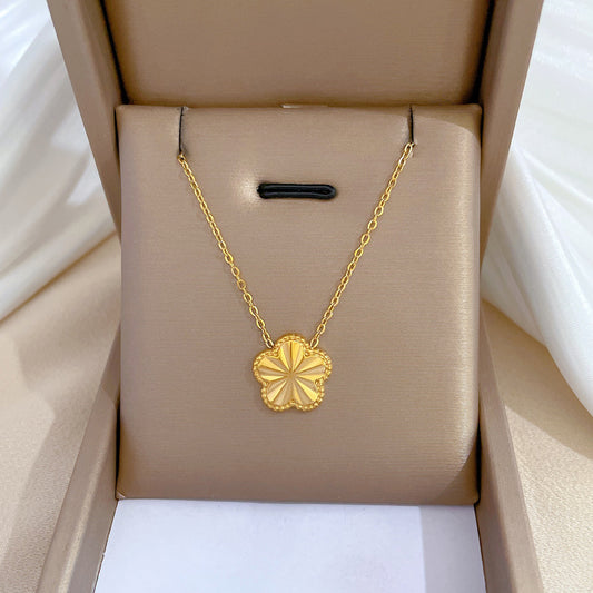 Collar con colgante geométrico minimalista de titanio y acero para mujer y hombre con baño de oro y delicada cadena de medallón