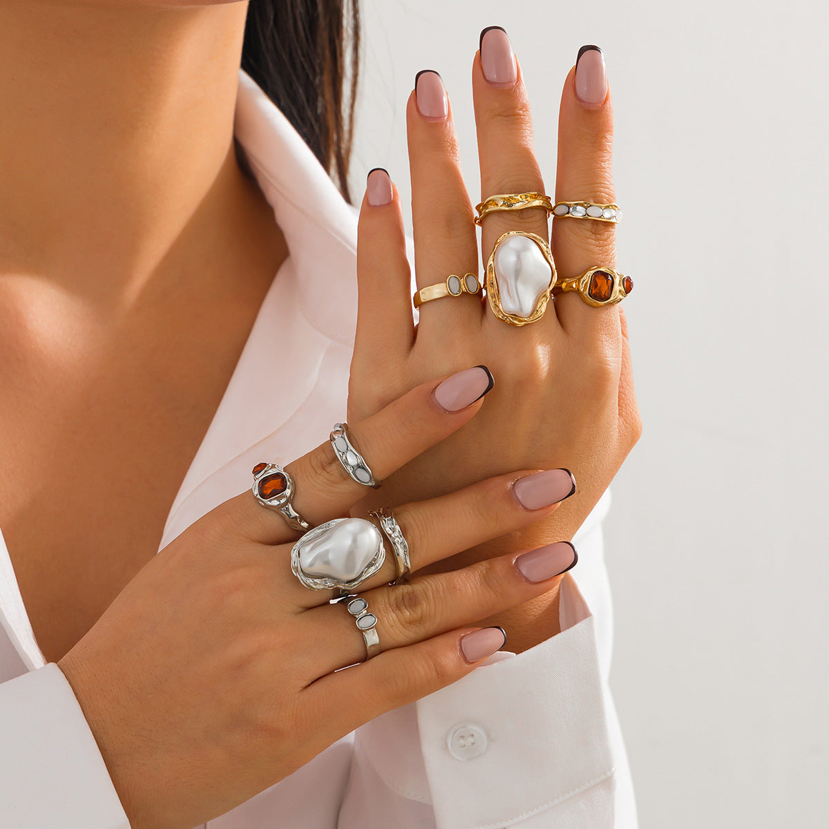 Minimalist Floral Geometric Open Ring with Imitation Pearl Accents and Rhodium Plating for Women