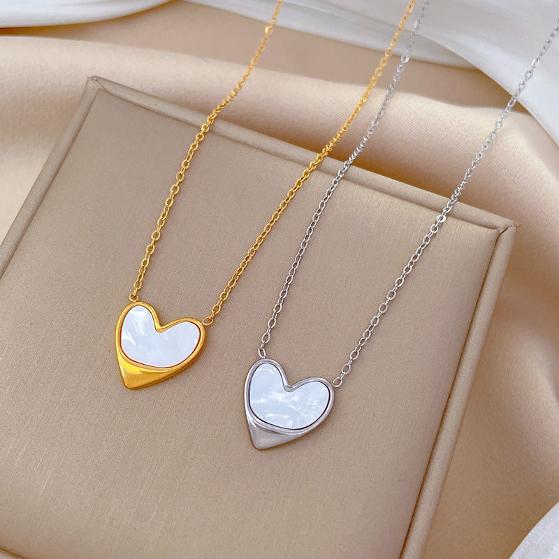 Minimalist Heart-Shaped Titanium Steel Necklace with Gold Plating for Women and Men, Clavicle Chain with Geometric Pendant
