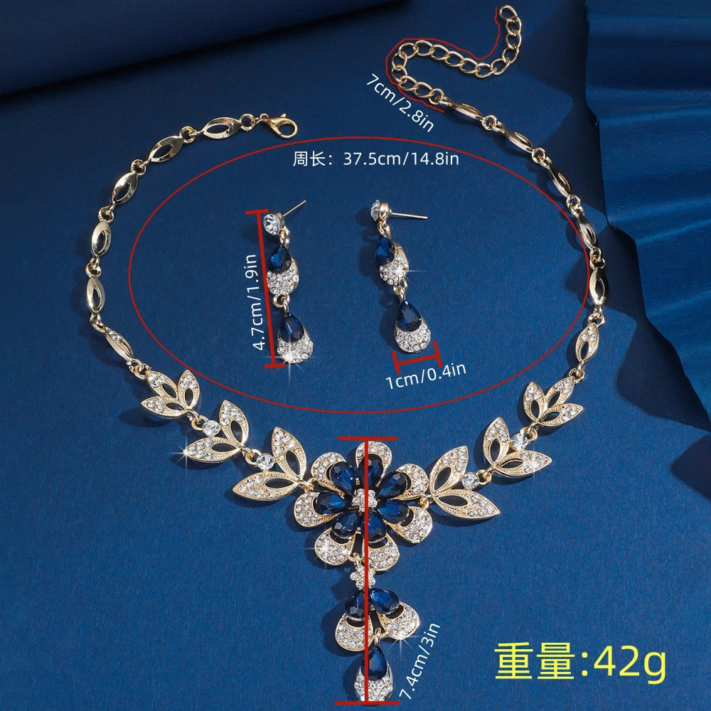 Vintage Style Floral Pattern Geometric Square Pendant Necklace and Earrings Set in Alloy with Rhinestone Inlay for Women