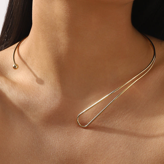 Minimalist Geometric C-Shaped Metal Choker Necklace for Women with Clean Line Design