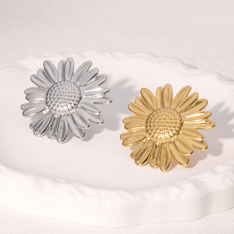 Minimalist Sunflower-Shaped Stainless Steel Ring with 18K Gold Plating for Women