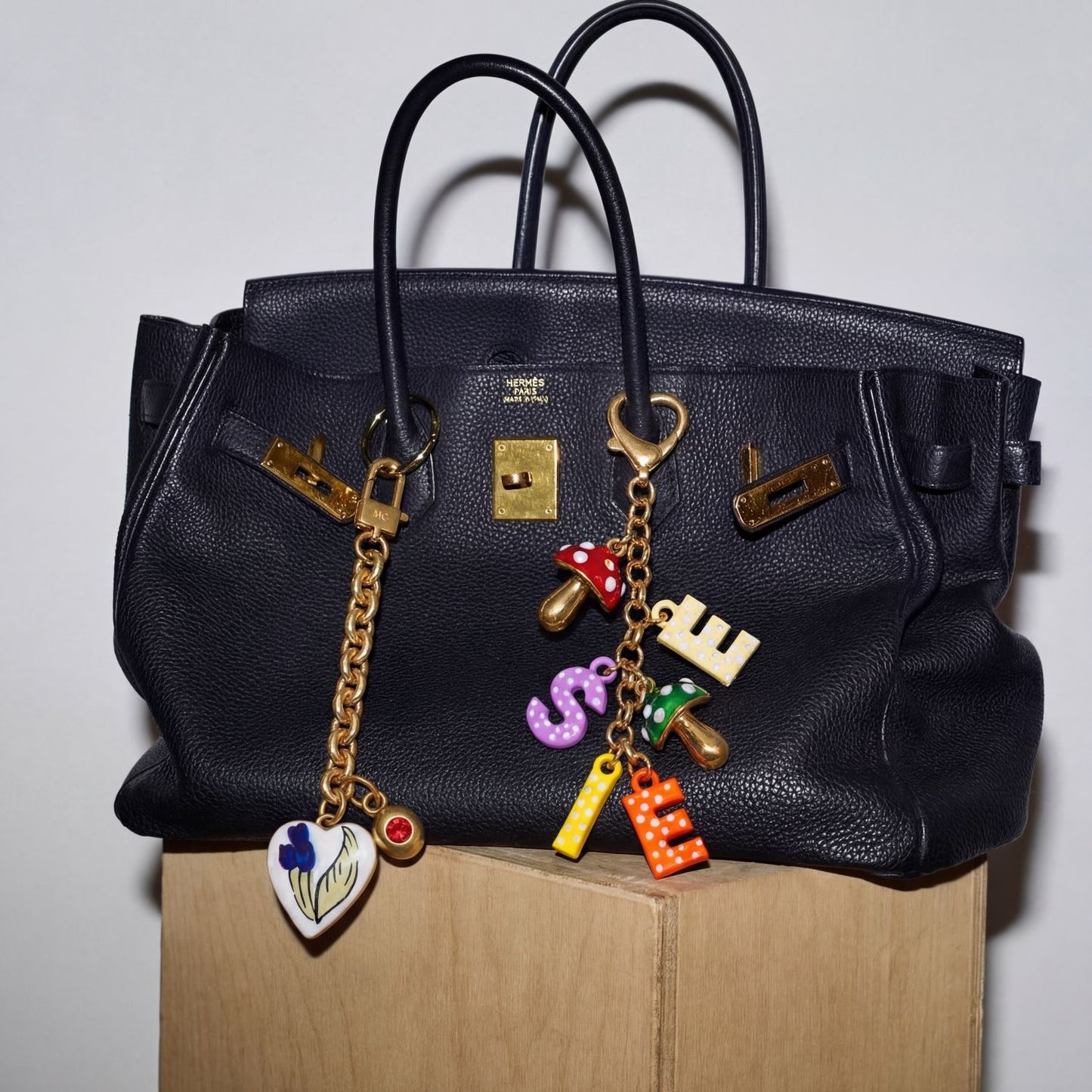 Creative Floral Resin Keychain with Rhinestone, Tassel, Letter and Ball Charms