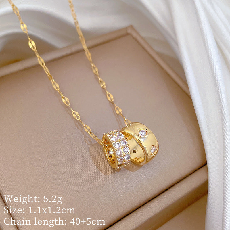 Collar con doble anillo estilo dibujo animado con forma de cintura y circonitas para mujer en acero inoxidable con delicada cadena a la altura de la clavícula