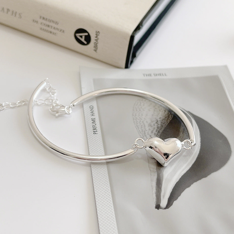 Minimalist Heart-Shaped S925 Sterling Silver Bracelet with Plated Finish for Women