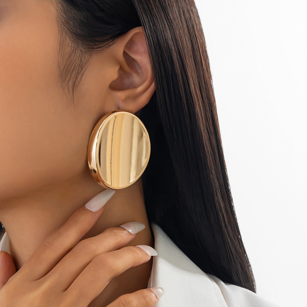 Minimalist Geometric Round Polished Alloy Stud Earrings with Irregular Wave Texture for Women
