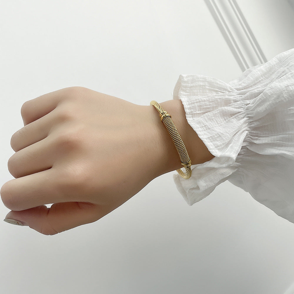Geometric Round Plated Titanium Steel Stainless Steel C-Shape Adjustable Bracelet