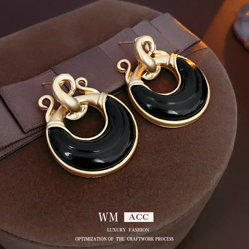 Vintage Geometric Pearl Earrings with Black Enamel Finish in Copper Base and Stainless Steel Posts for Women