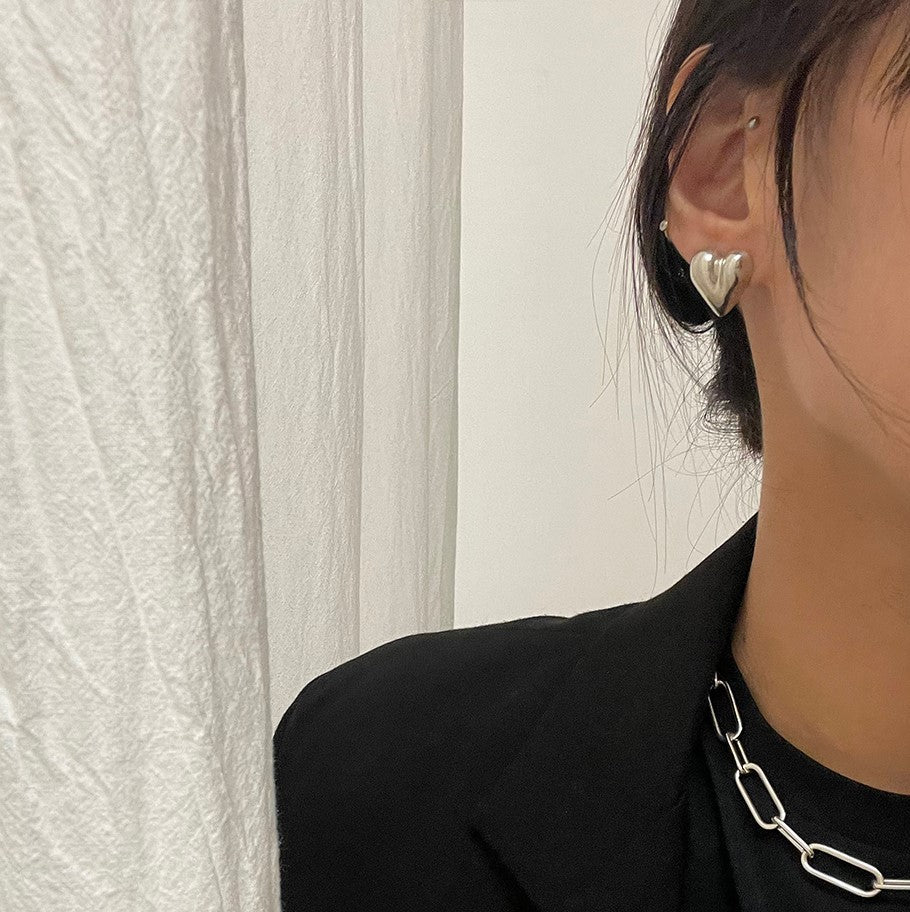 Orecchini a perno minimalisti a forma di cuore in argento sterling 925 con pavé di microzirconi