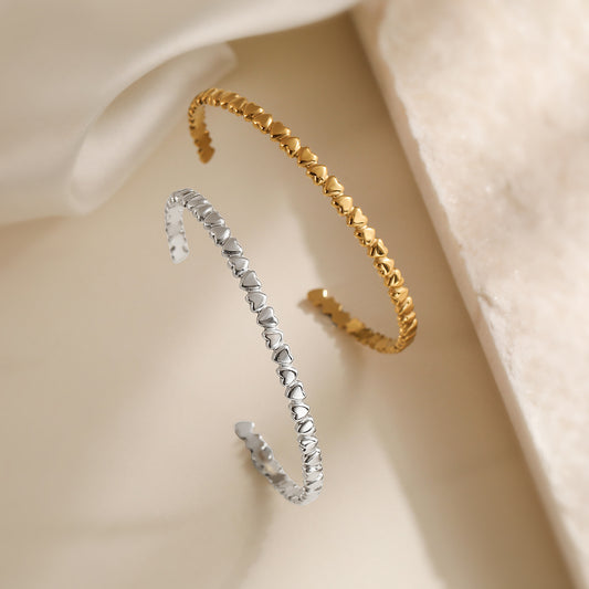 Minimalist Heart-Shaped 18K Gold-Plated Stainless Steel Cuff Bracelet for Women with Irregular Design