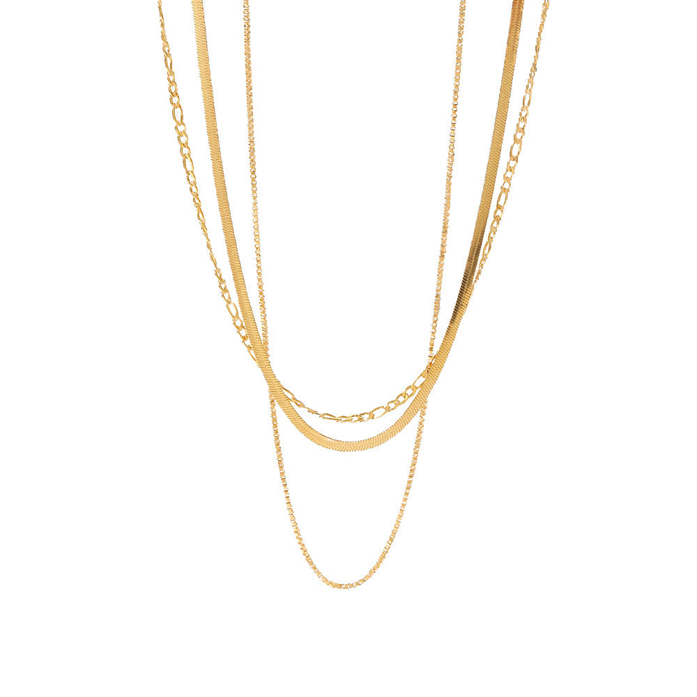 Collana a tre strati in Acciaio Inossidabile con Design Geometrico e Catena a Lama Placcata Oro 18K per Donna