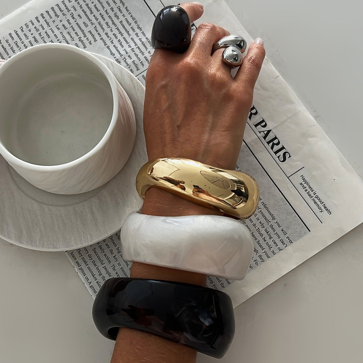 Vintage Gradient Oval Geometric Resin Plated Wide Cuff Bracelet