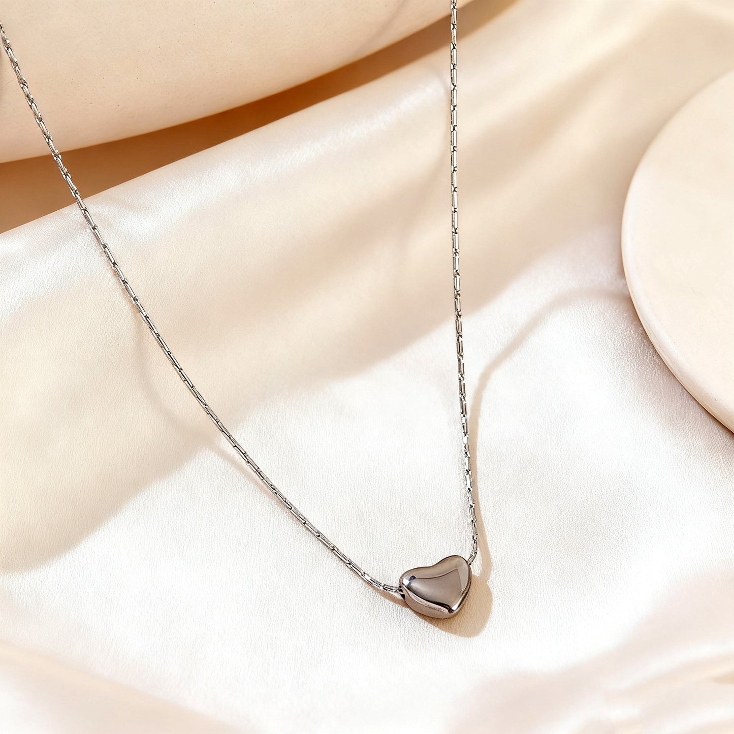 Elegante Collana da Donna in Acciaio Inossidabile con Cuore Placcato Oro 18K