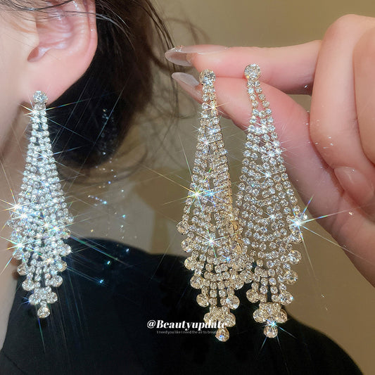 Elegant European-Style Tassel Stud Earrings with Rhinestone Inlay in Geometric Shape for Women