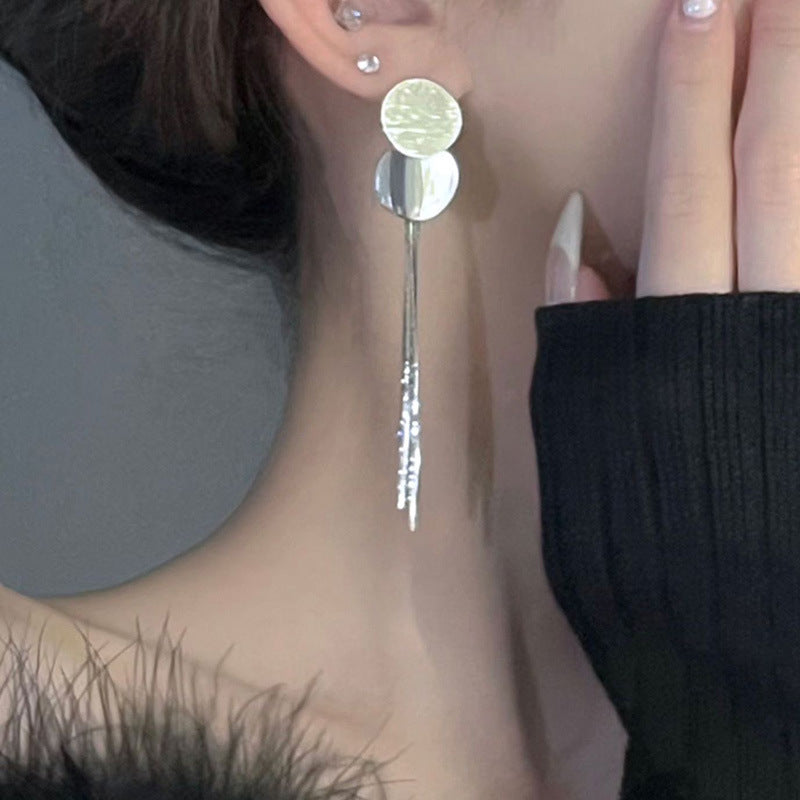 Orecchini a Nappa Geometrici Minimalisti in Metallo Placcato con Perni in Argento Sterling