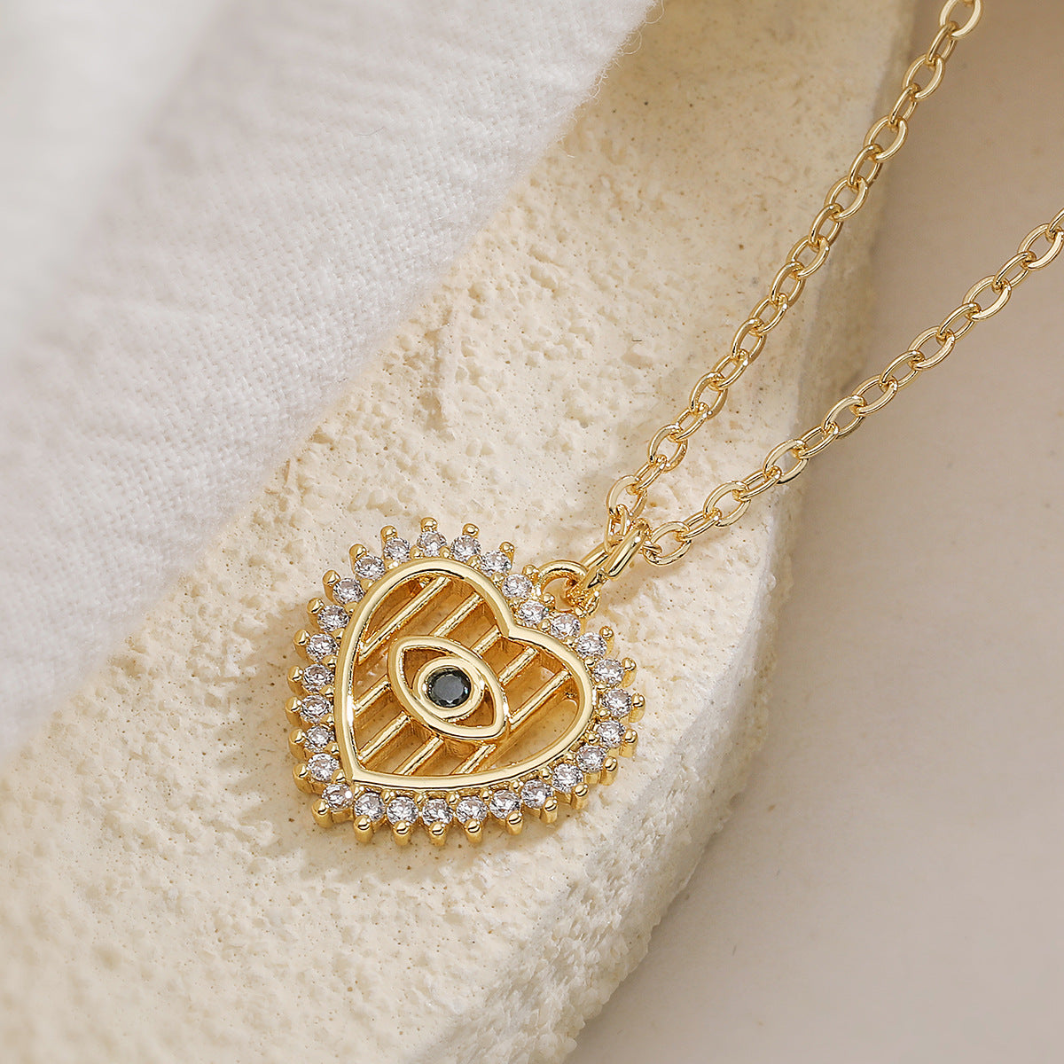 Minimalist 18K Gold Plated Brass Heart Evil Eye Cubic Zirconia Pendant Necklace for Women