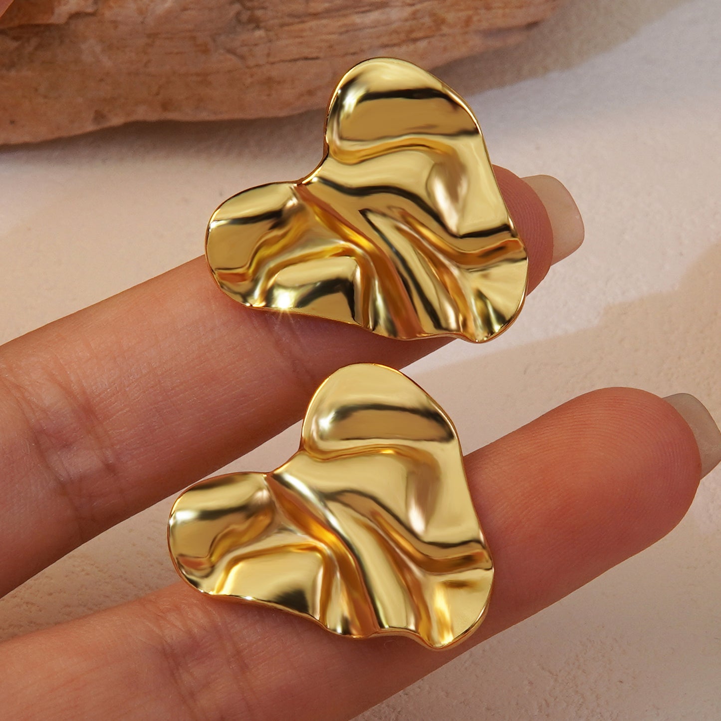 Sweet Luxury Heart Titanium Steel Plated Earrings for Women