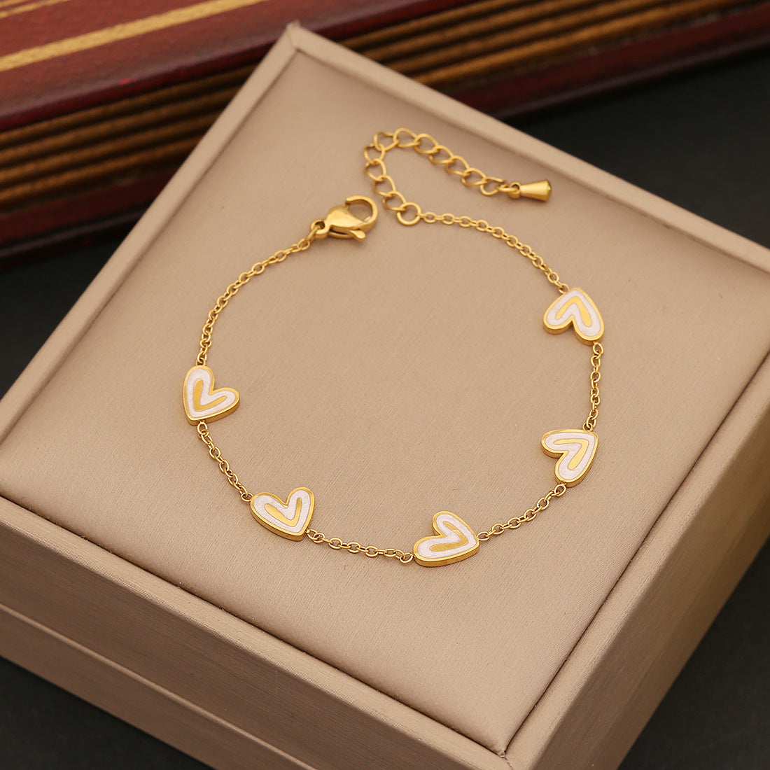 Set collana a farfalla con finitura opaca dolce con ciondolo a cuore in acciaio inossidabile su catena O per donna