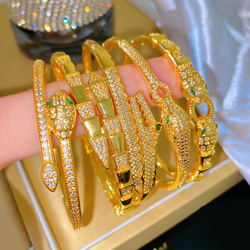 Vintage Snake Shape Cubic Zirconia Inlaid Titanium Steel Plated Snake Chain Bracelet