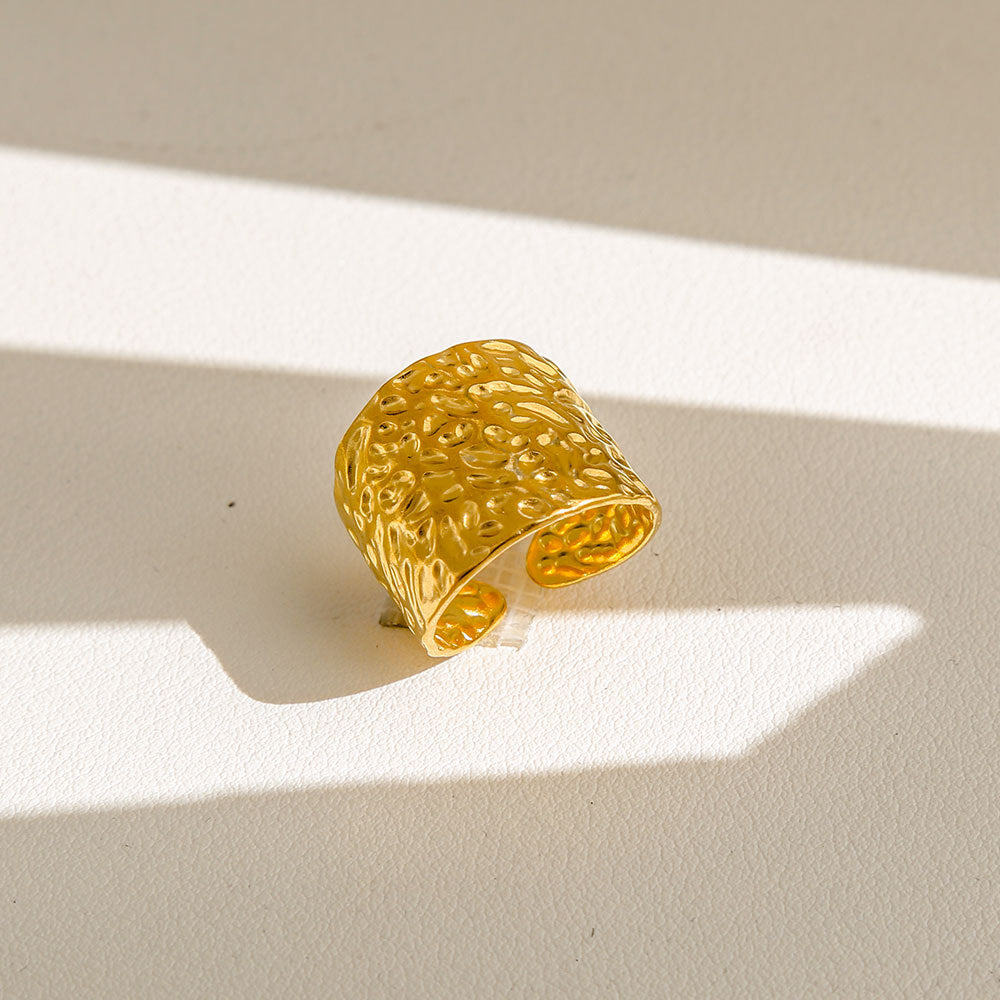 Anello di tendenza da donna in acciaio inossidabile geometrico placcato oro con perle e fiori stile Instagram