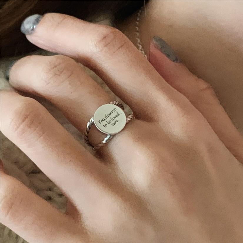 Anillo de plata de ley 925 minimalista vintage en forma de corazón con detalle de rayas geométricas para mujer