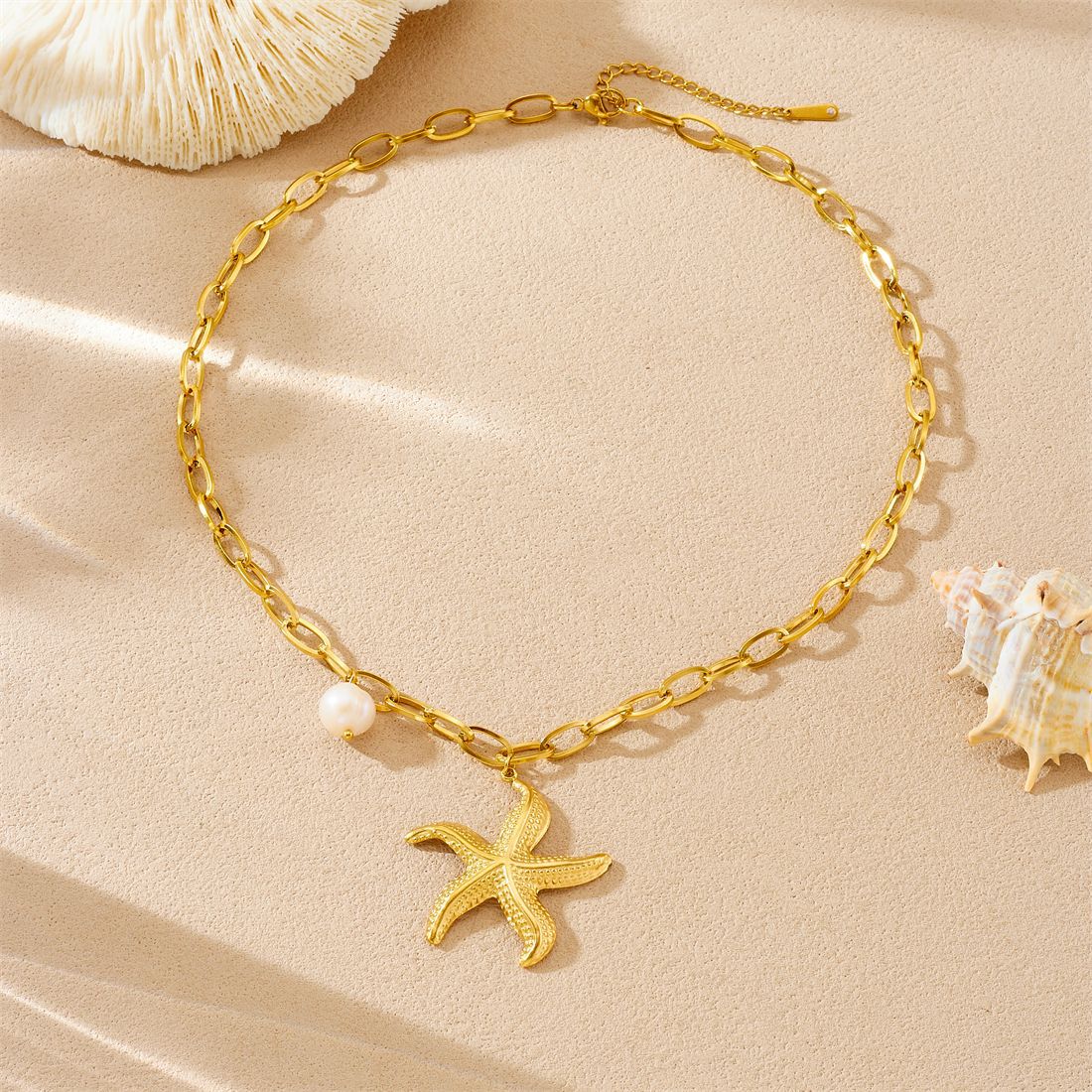 Minimalist Luxury Gold Plated Star Stainless Steel Necklace with Pearl Pendant Curb Chain for Women