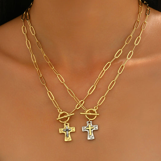 Collar con colgante de cruz minimalista para mujer en aleación de zinc con acabado chapado, diseño geométrico, cadena con medallón de longitud ajustable